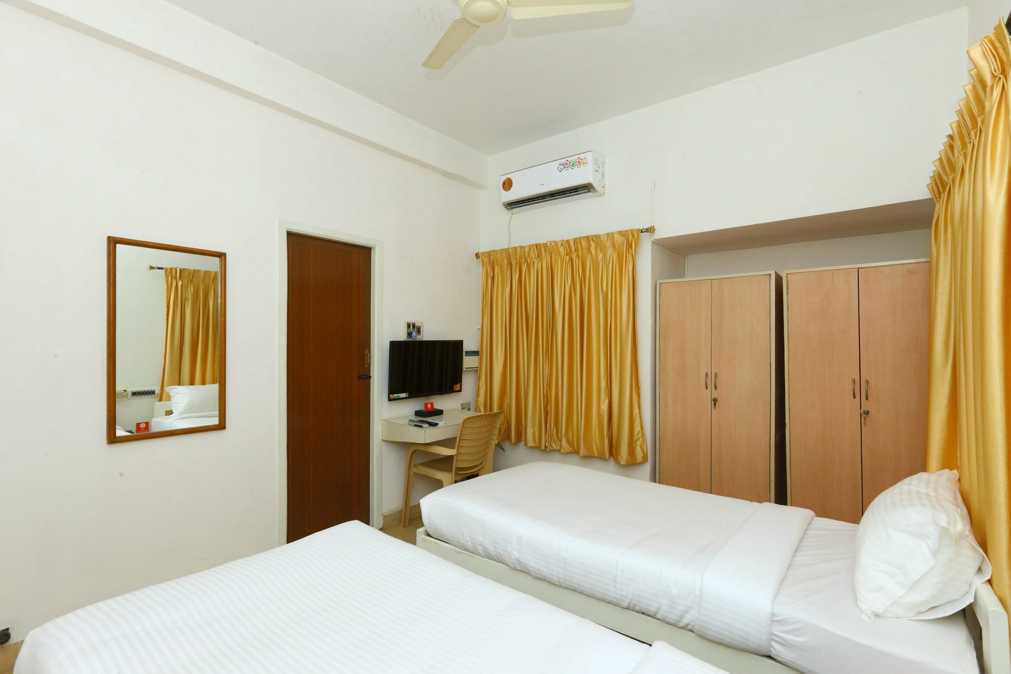 Oyo 9261 Spl Serviced Apartments Sholinganallur Siruseri Esterno foto